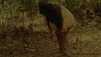 play Bbw-Gouverneursfrau beim Ficken im Busch erwischt - Ficken von hinten macht Freude