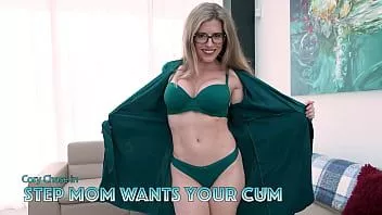 play Fit milf ingin semua air mani saya sementara ayah tiri sedang bekerja - cory Chase