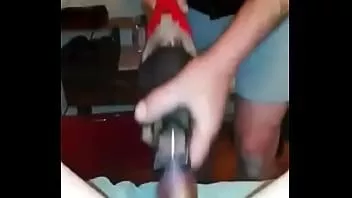 Play Hot wife used a hammer électrique