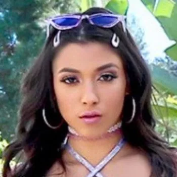 Gwiazda porno Brooklyn Gray